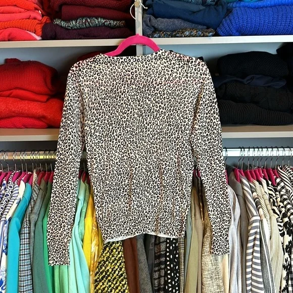 Loft tan/white/black dotted long sleeve button front cardigan size XS - Picture 3 of 3